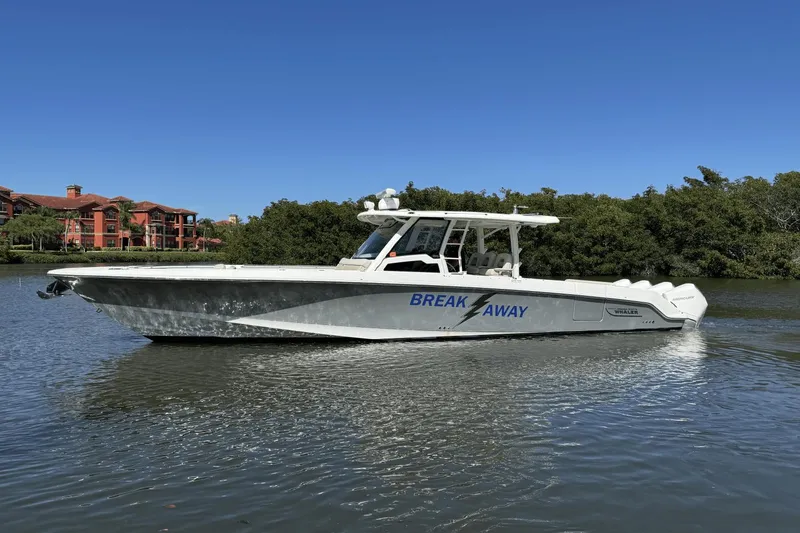 Slide: The Image of Boston Whaler 380 Outrage 2021 - 0