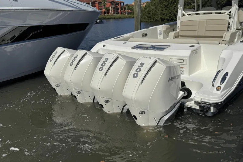 Slide: The Image of Boston Whaler 380 Outrage 2021 - 11