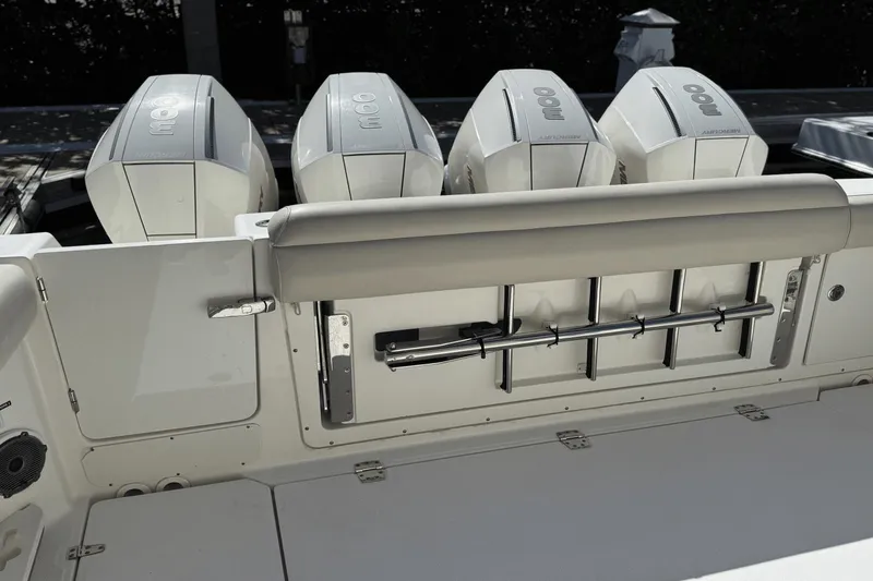Slide: The Image of Boston Whaler 380 Outrage 2021 - 13