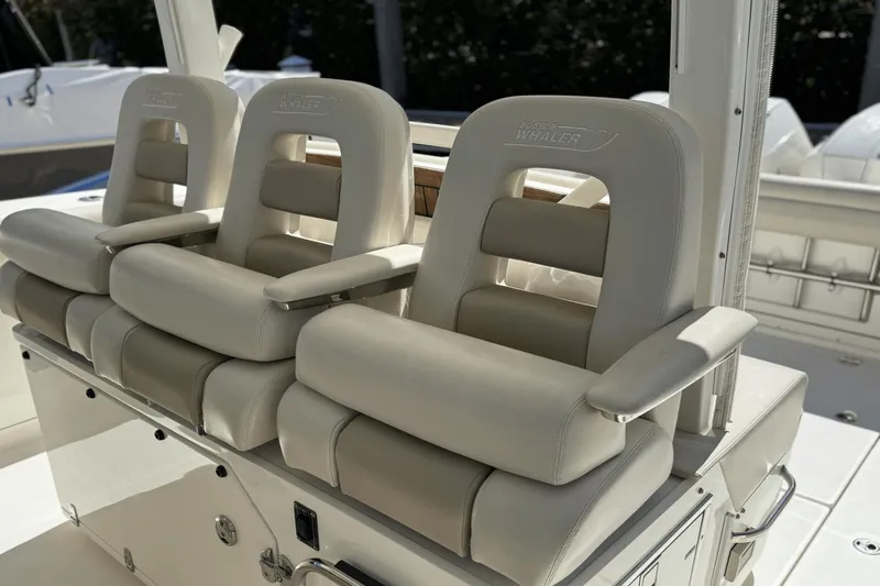 Slide: The Image of Boston Whaler 380 Outrage 2021 - 29