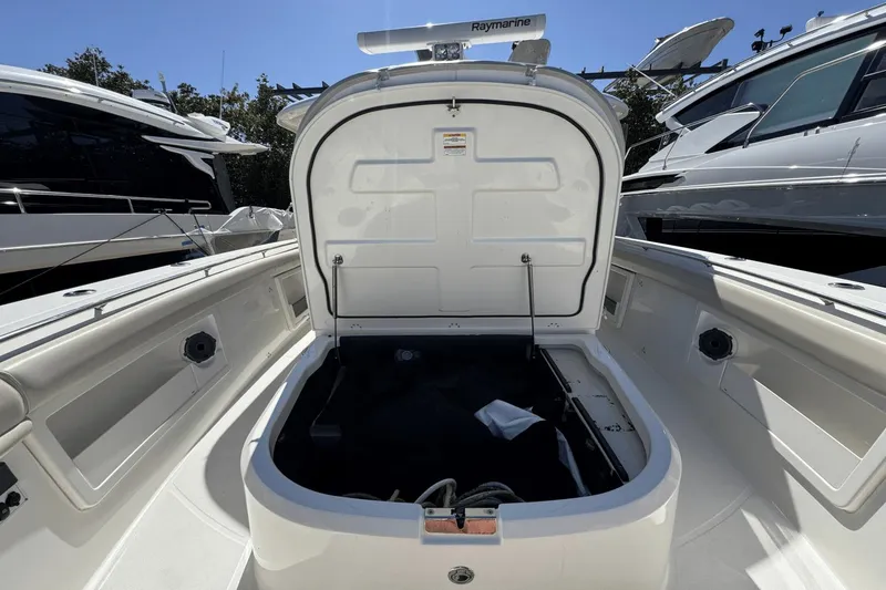 Slide: The Image of Boston Whaler 380 Outrage 2021 - 36