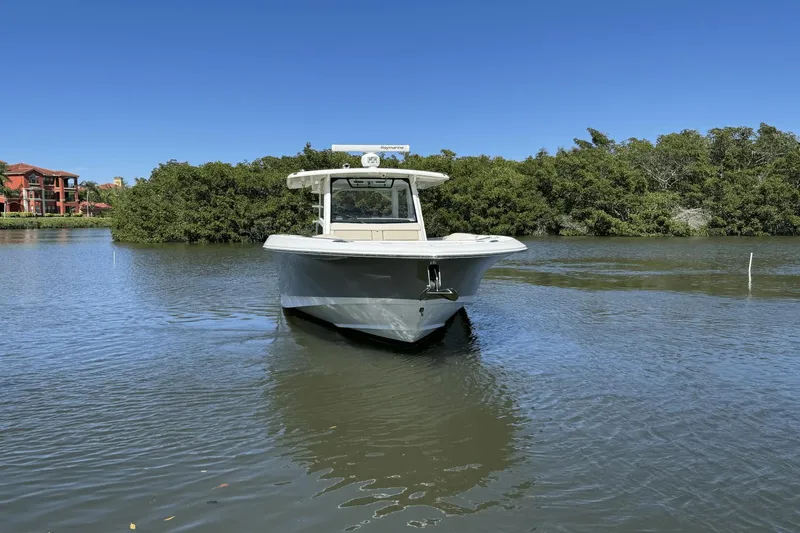 Slide: The Image of Boston Whaler 380 Outrage 2021 - 6