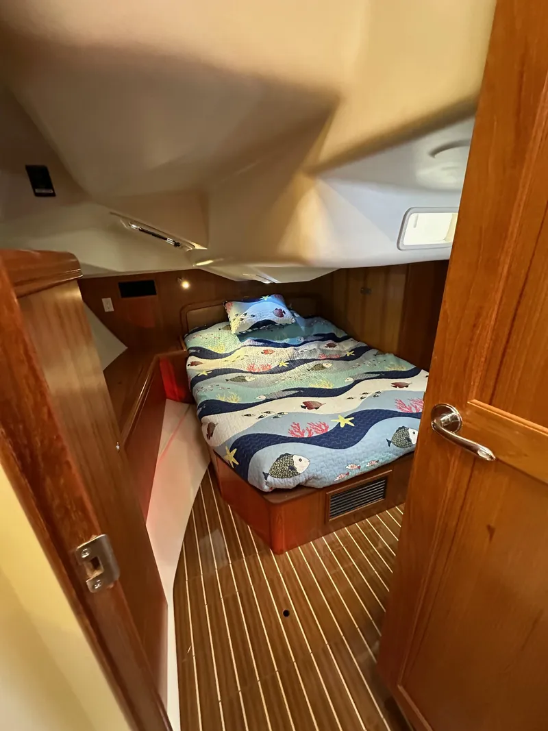 Slide: The Image of Hunter 44 Deck Salon 2007 - 52