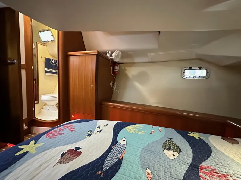 Slide: The Image of Hunter 44 Deck Salon 2007 - 58