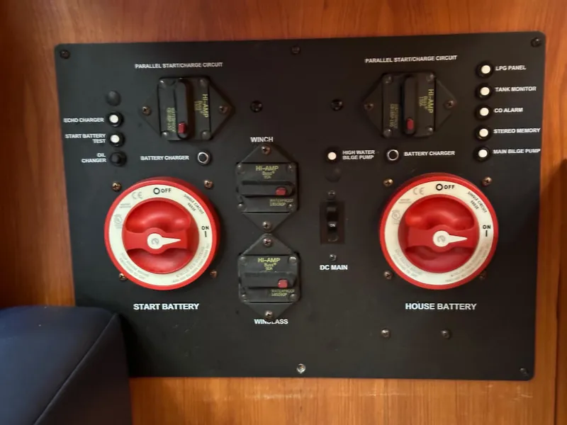 Slide: The Image of Hunter 44 Deck Salon 2007 - 65