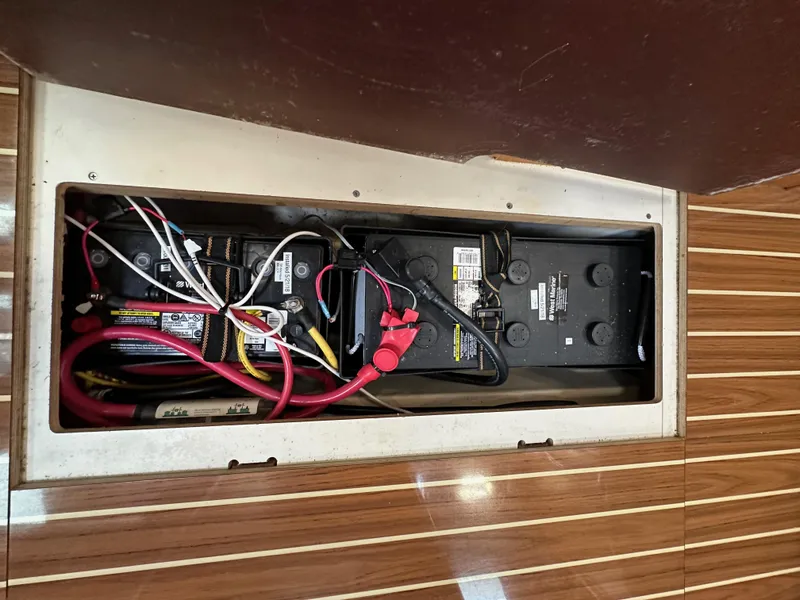 Slide: The Image of Hunter 44 Deck Salon 2007 - 91