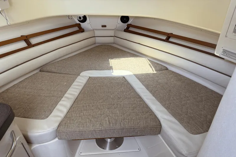 Slide: The Image of Grady-White Marlin 300 2006 - 42