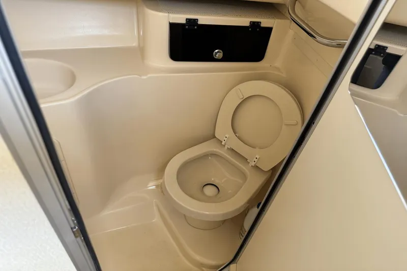 Slide: The Image of Grady-White Marlin 300 2006 - 47