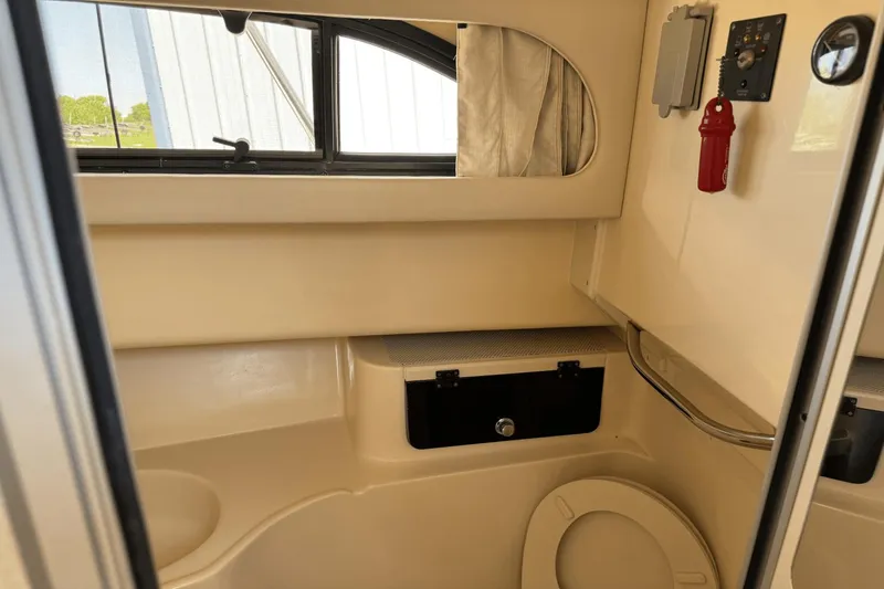 Slide: The Image of Grady-White Marlin 300 2006 - 48