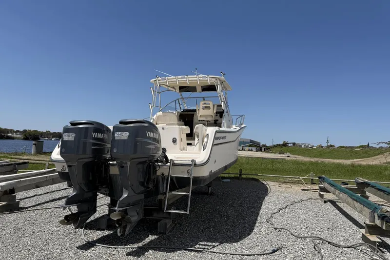 Slide: The Image of Grady-White Marlin 300 2006 - 6