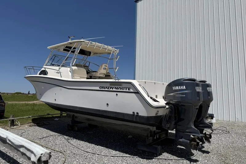 Slide: The Image of Grady-White Marlin 300 2006 - 7