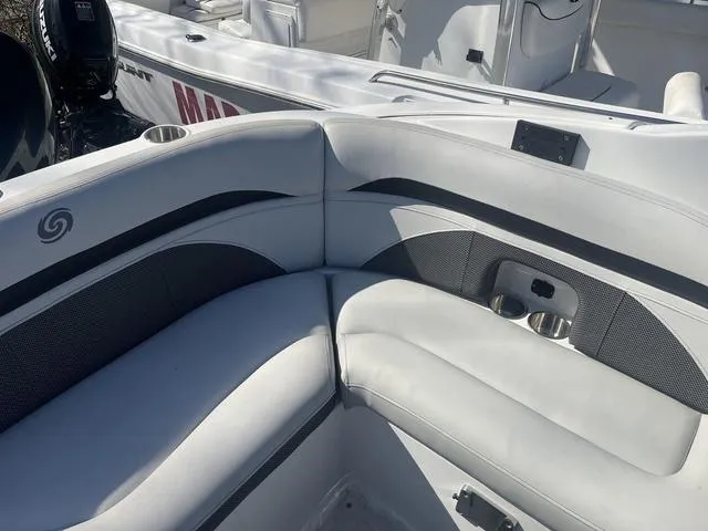 Slide: The Image of Hurricane SD 2400 OB 2019 - 6