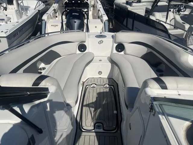 Slide: The Image of Hurricane SD 2400 OB 2019 - 7