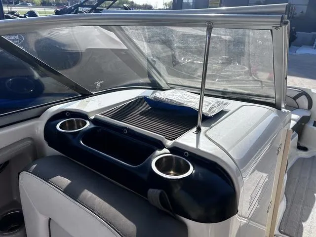 Slide: The Image of Yamaha 242 Limited S With Painted Trailer 2014 - 13