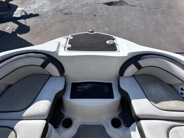 Slide: The Image of Yamaha 242 Limited S With Painted Trailer 2014 - 15