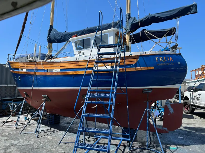 Slide: The Image of On the Hard - 1