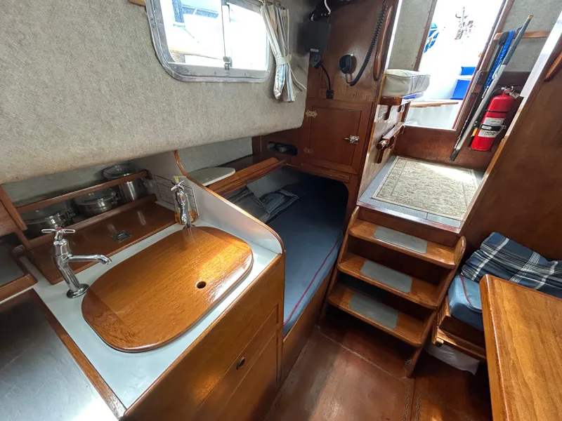 Slide: The Image of Salon - 19