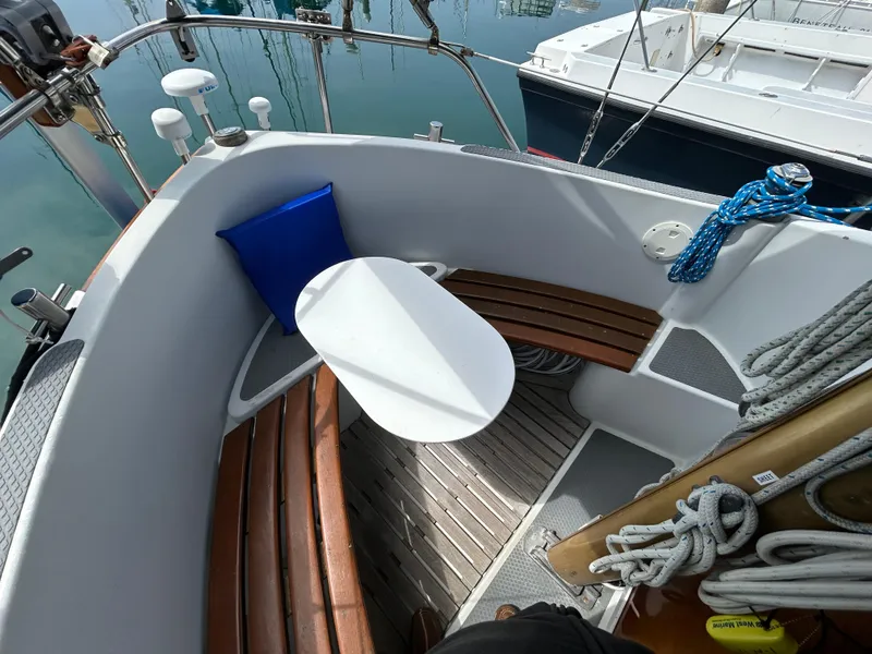 Slide: The Image of Cockpit Seating - 29