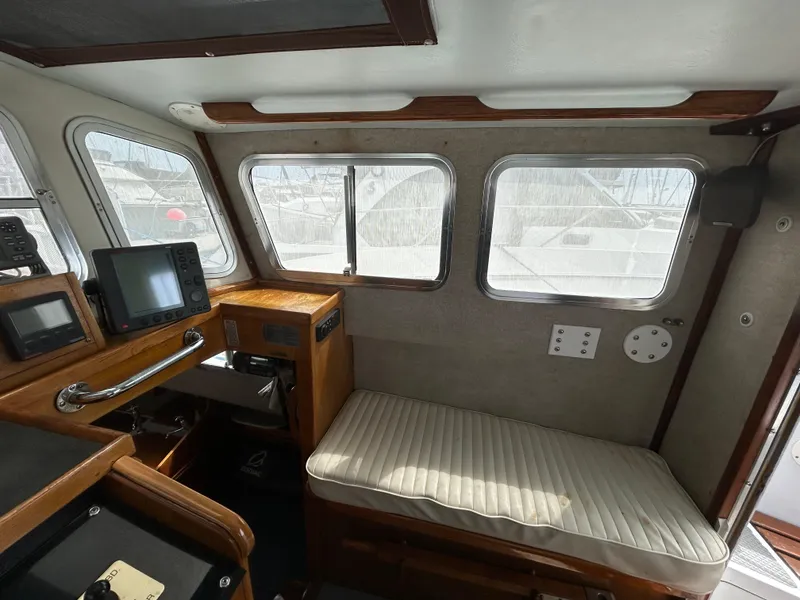 Slide: The Image of Pilothouse Seating - 7