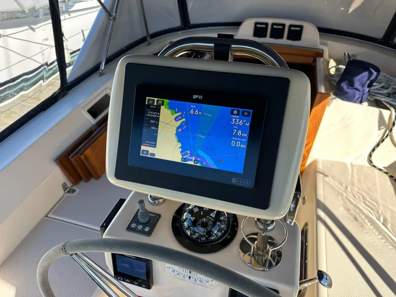 Slide: The Image of Island Packet 485 Center Cockpit 2006 - 69