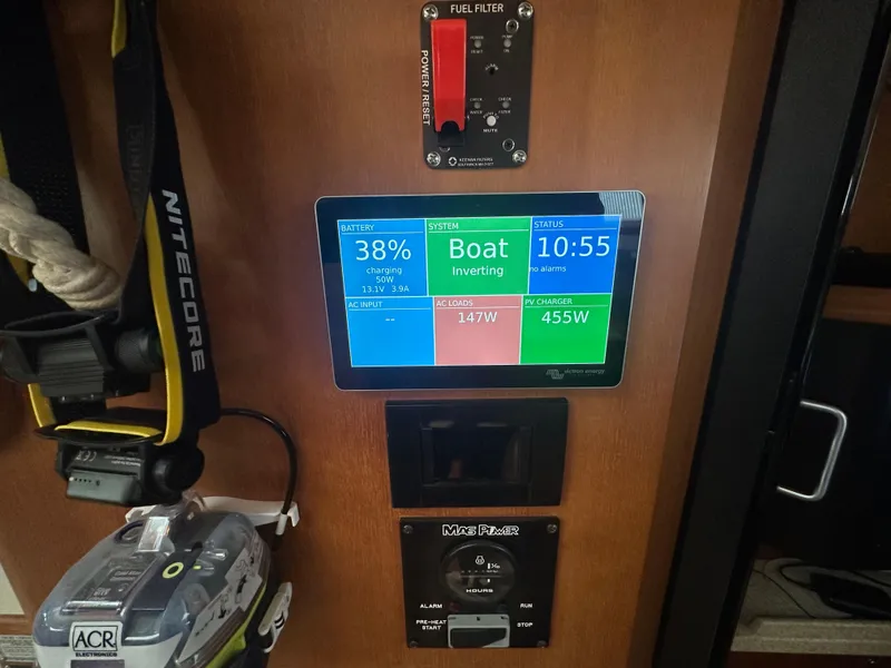 Slide: The Image of Island Packet 485 Center Cockpit 2006 - 76