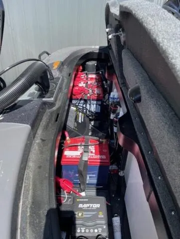 Slide: The Image of Skeeter FXR21 Limited 2025 - 10