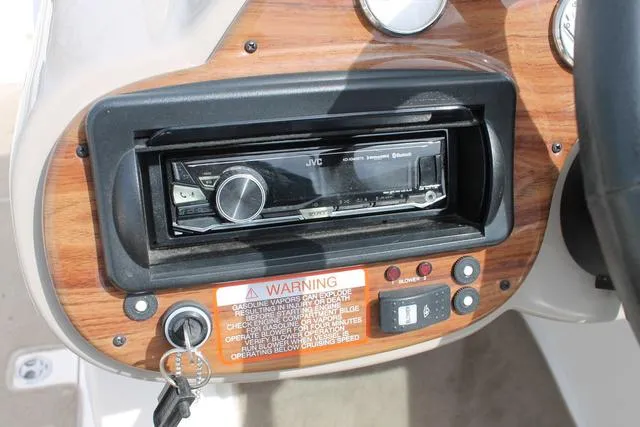 Slide: The Image of Kaku Kayak V220 2005 - 5