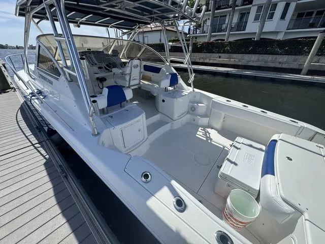 Slide: The Image of Fountain 33 Sportfish Cruiser 2008 - 32