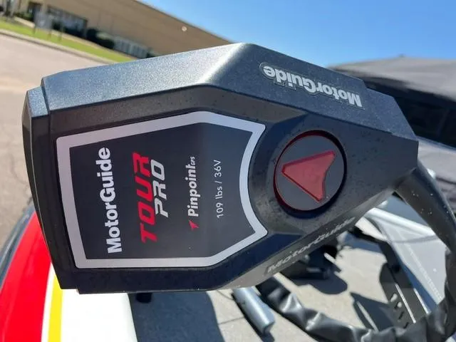 Slide: The Image of MotorGuide Tour Pro trolling motor on 2007 ProCraft 210 Super Pro SC boat. - 7