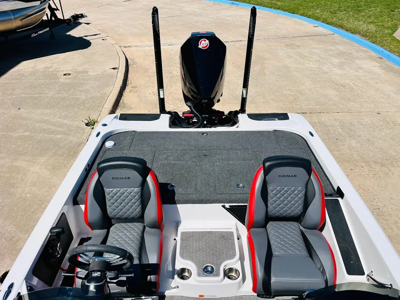 Slide: The Image of Caymas CX 21 PRO 2022 - 51