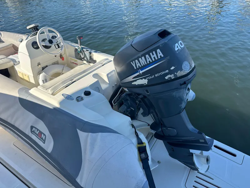 Slide: The Image of Sea Ray L590 Fly 2016 - 54