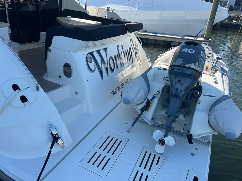 Slide: The Image of Sea Ray L590 Fly 2016 - 55