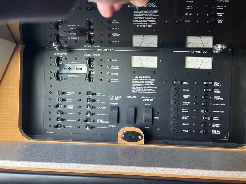 Slide: The Image of Larson Cabrio370 2008 - 26