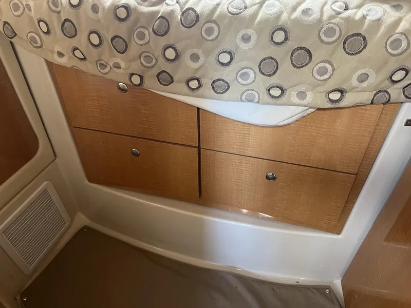 Slide: The Image of Larson Cabrio370 2008 - 27