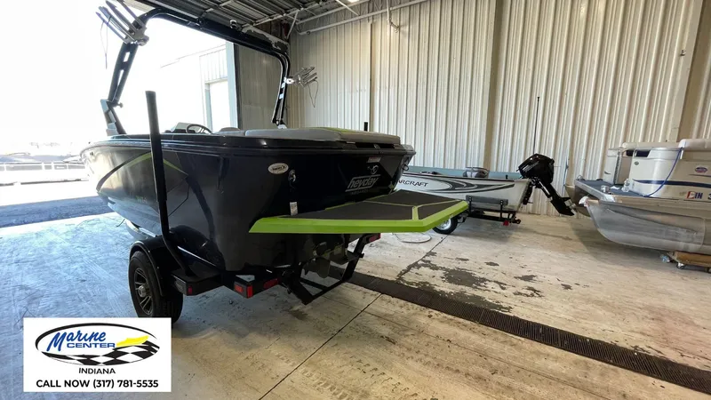 Slide: The Image of 2019 Heyday WT-1 boat in a showroom, Indiana Marine Center contact details visible. - 10