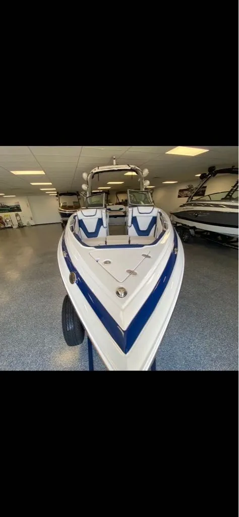 Slide: The Image of Crownline Boats 280 SS SURF 2024 - 11