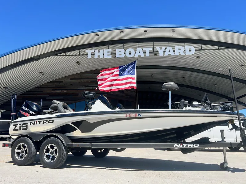 Slide: The Image of Nitro Z19 2017 - 1