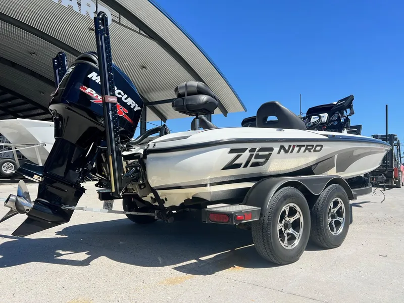 Slide: The Image of Nitro Z19 2017 - 10