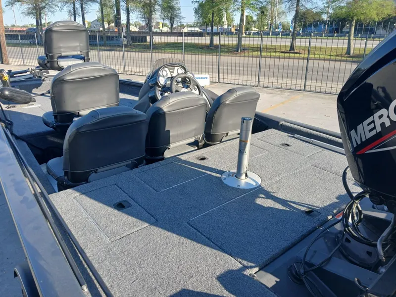 Slide: The Image of Tracker 175 2022 - 13