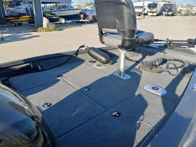 Slide: The Image of Tracker 175 2022 - 8