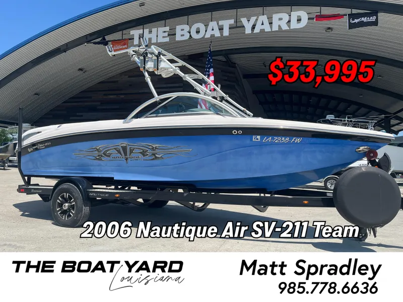Slide: The Image of Nautique Air SV-211 Team 2006 - 1