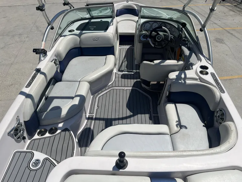 Slide: The Image of Nautique Air SV-211 Team 2006 - 12