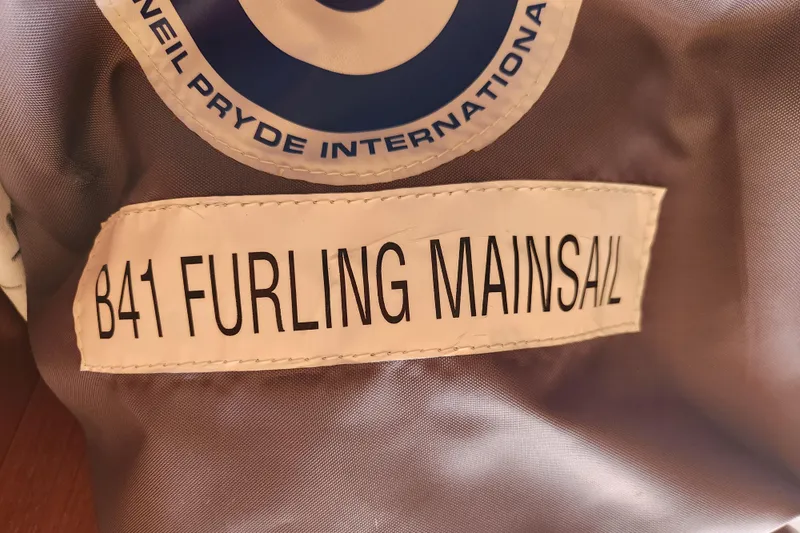 Slide: The Image of Beneteau Oceanis 41 Furling Mainsail, 2013 model. - 18