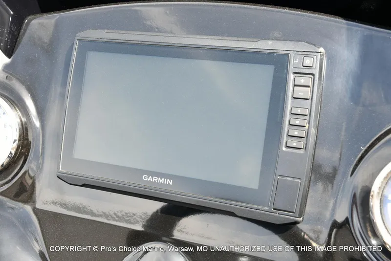 Slide: The Image of Garmin display on 2018 Nitro Z18 Pro boat dashboard, featuring control buttons. - 7