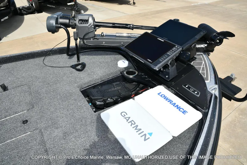 Slide: The Image of 2022 Nitro Z21 XL Pro boat with Lowrance and Garmin electronics on deck. - 3