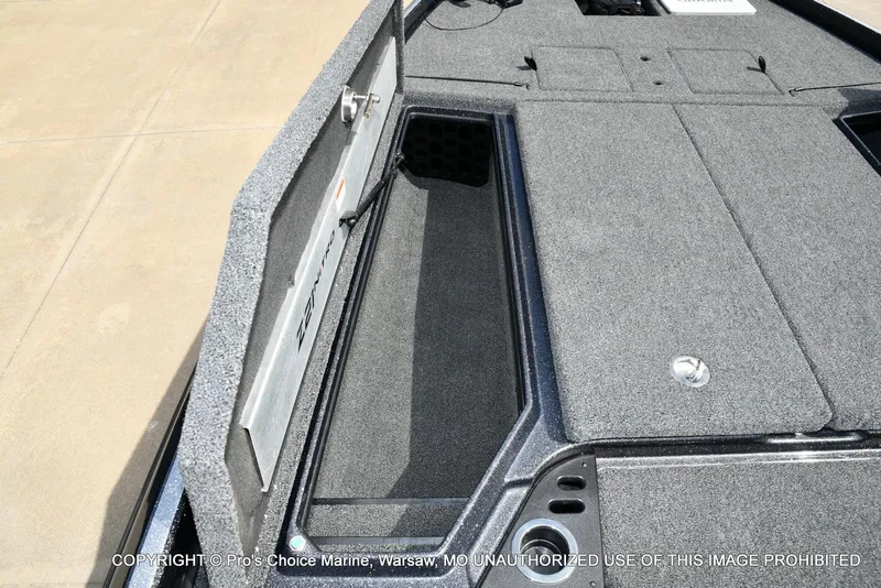 Slide: The Image of Nitro Z21 XL Pro 2022 - 64