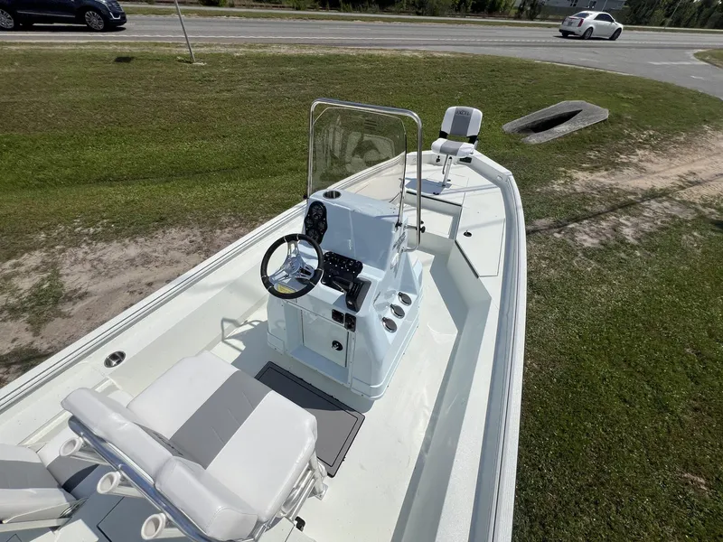 Slide: The Image of Excel Bay Pro 220 220 ELITE 2025 - 4