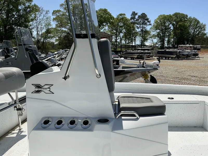 Slide: The Image of 2025 Xpress Hyper-Lift Series H20B boat console, featuring sleek design and modern controls. - 4