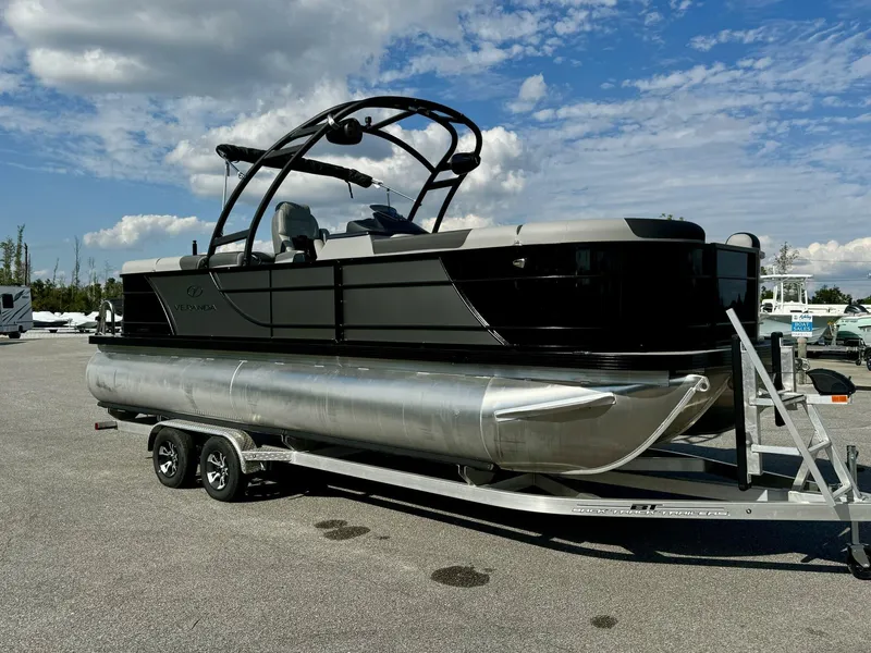 Slide: The Image of Veranda Relax Series 22RC 2025 - 1