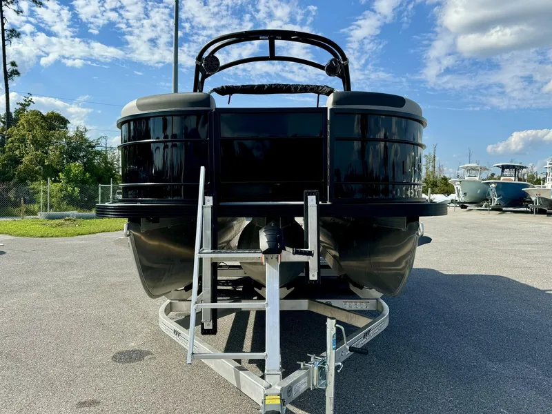 Slide: The Image of Veranda Relax Series 22RC 2025 - 2